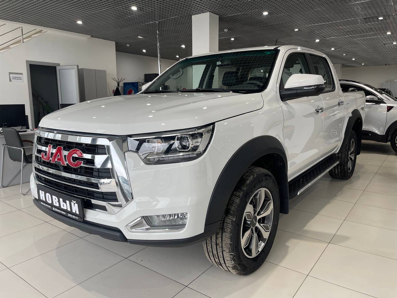 JAC T8 Full Extra 2.0T 6MT 4WD
