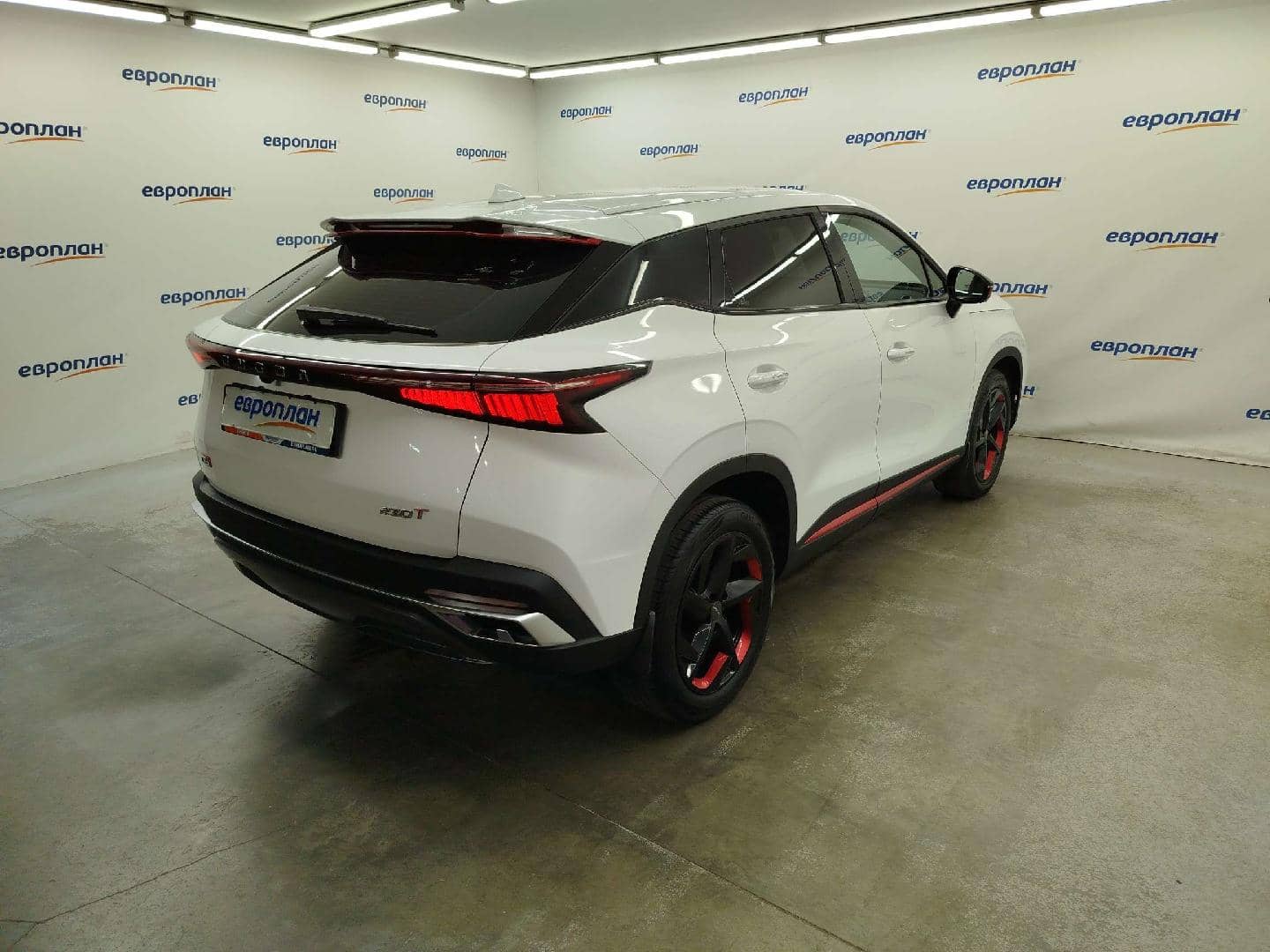 OMODA C5,  62 411 км, 2023 года в лизинг