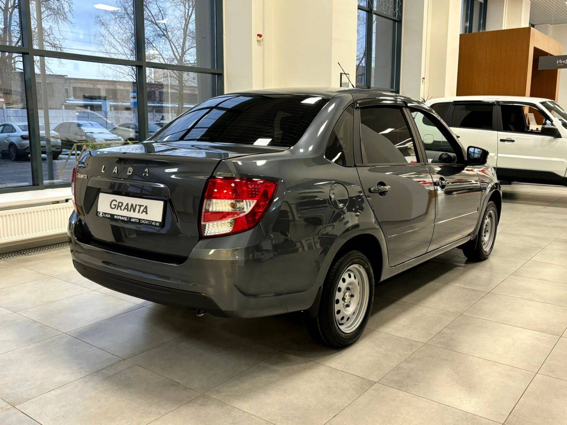 Lada Granta седан Classic 24 Кондиционер 1.6 90hp 5MT