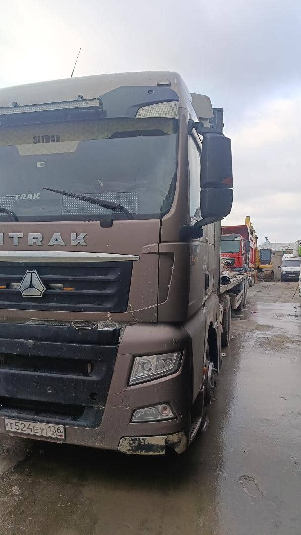 Sitrak C7H 4x2 ZZ4186V361HE,  420 000 км, 2022 года в лизинг