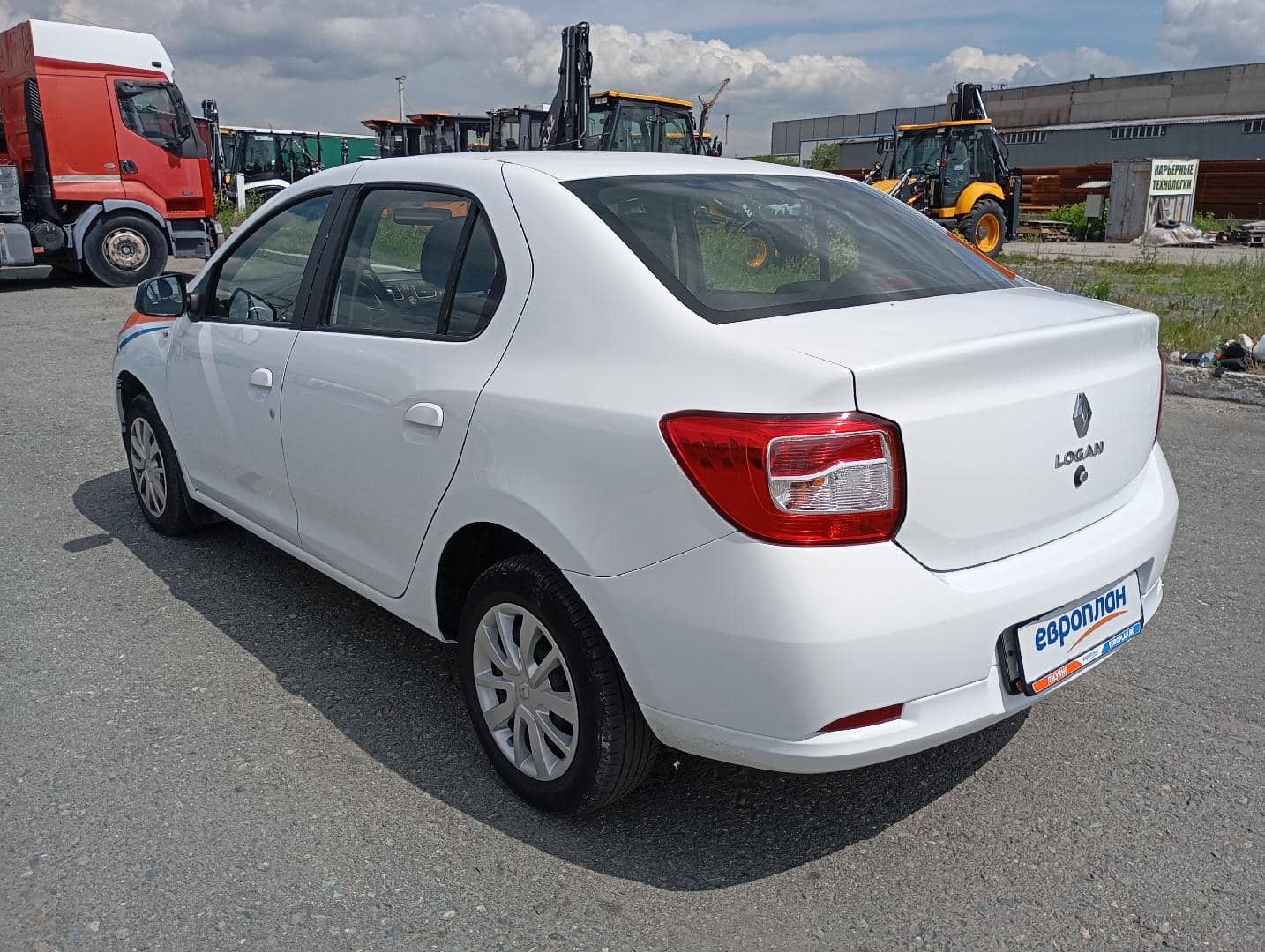 Renault Logan II,  145 336 км, 2020 года в лизинг