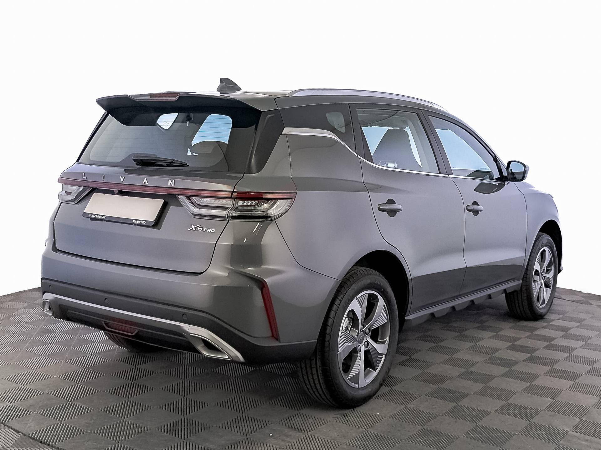 Livan X6PRO Premium 1.5 7DCT