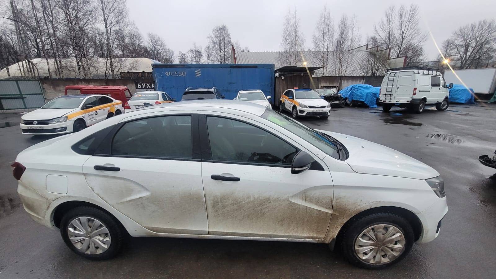 Lada Vesta седан,  40 844 км, 2023 года в лизинг