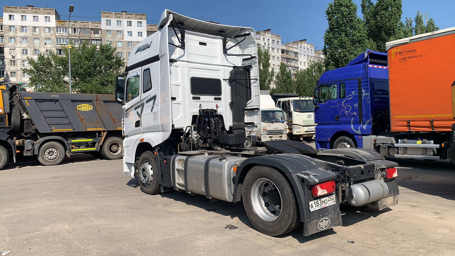FAW CA4180P77K25E5 4x2,  254 563 км, 2023 года в лизинг