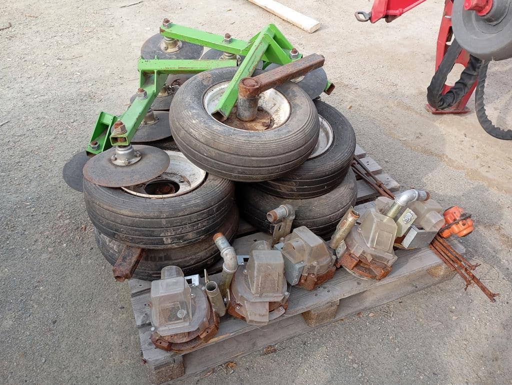 Jilin Kangda Agricultural Machinery 2BXF-27 Многофункциональная рядовая сеялка для посева и внесения удобрений,  2 км, 2022 года в лизинг