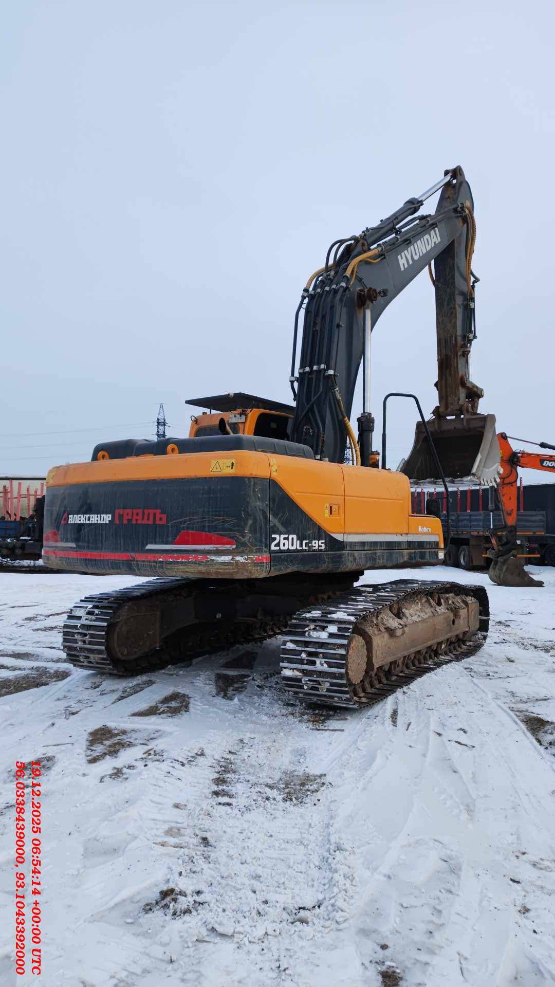 Hyundai R260LC-9S,  10 999 км, 2022 года в лизинг