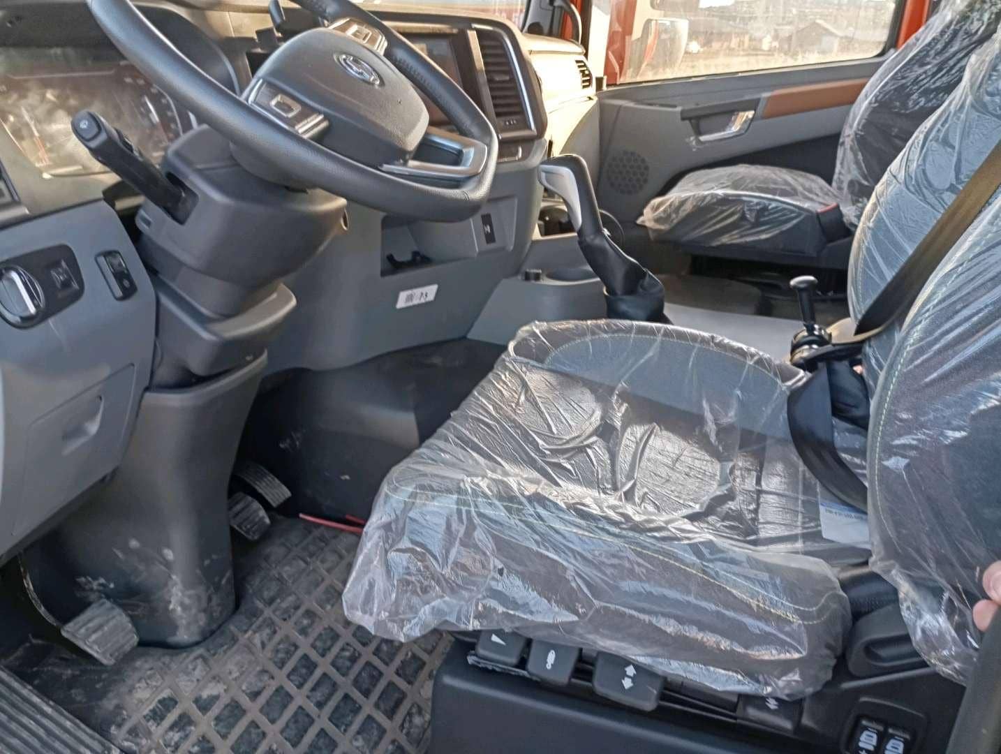Shacman SX32586V385,  33 900 км, 2024 года в лизинг