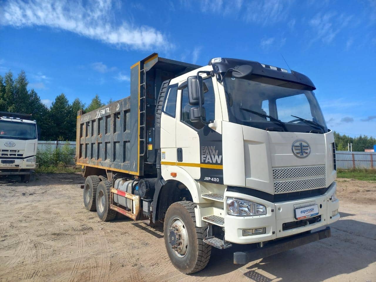 FAW CA3250P66K24L1TE5 6x6,  95 000 км, 2023 года в лизинг