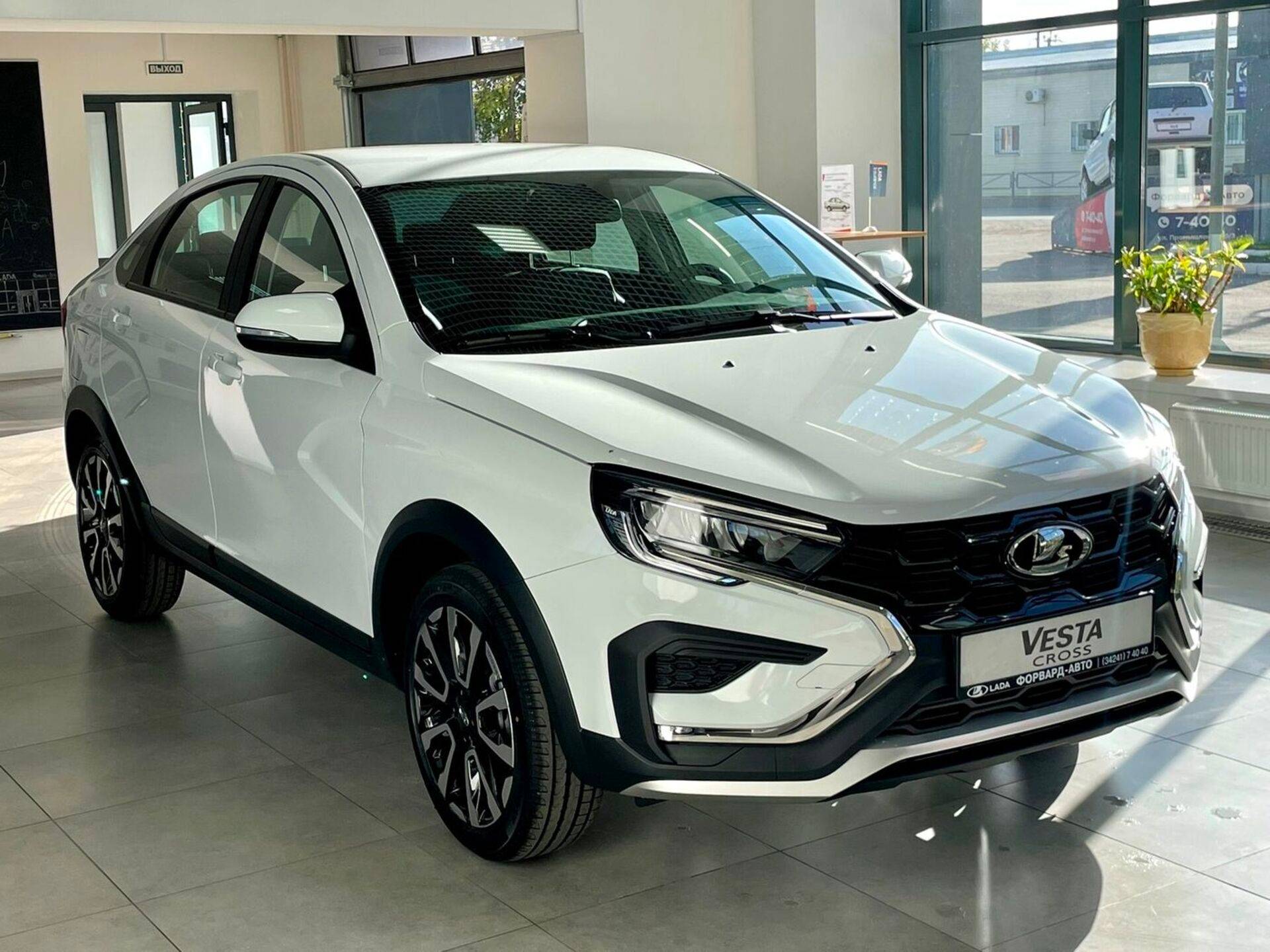 Lada Vesta Cross Life 1.6 106hp 5MT