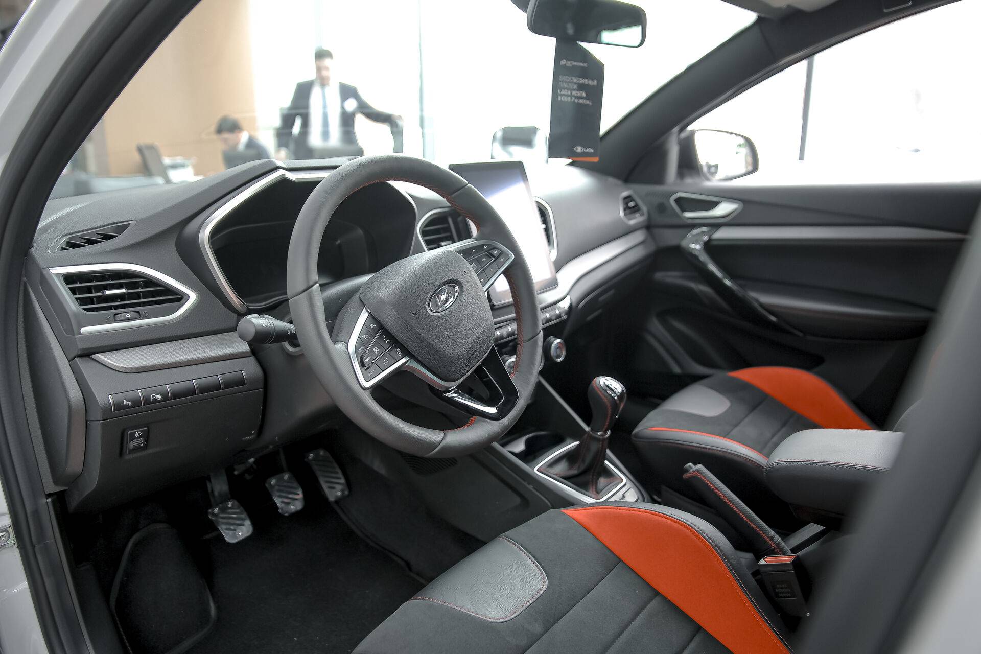 Lada Vesta SW Sportline Black 1.6 118hp  5МТ