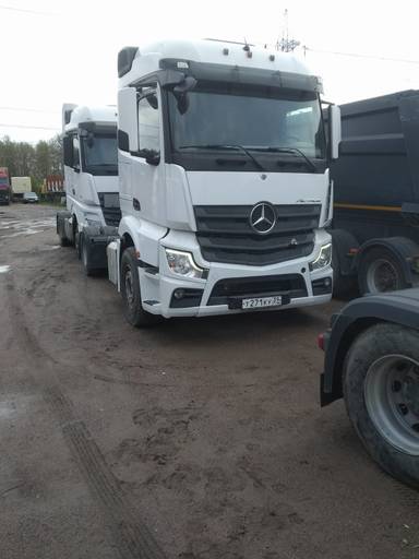 Mercedes-Benz Actros 5 L FHS 2042 LS 4x2 (BigSpace)