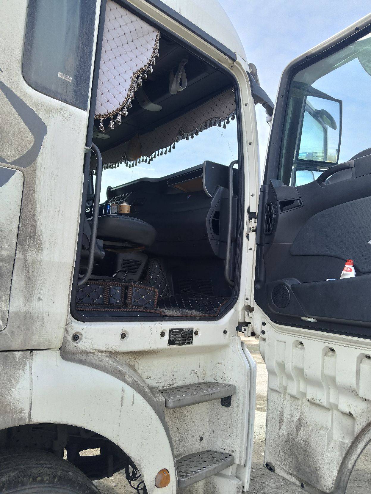 Sitrak C7H 4x2 ZZ4186V361HE Лот 000007491