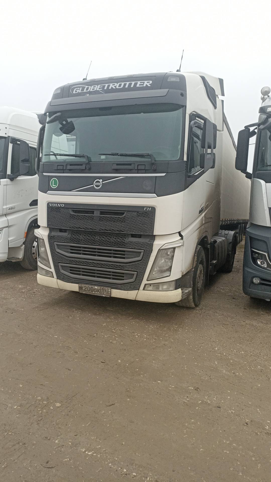 Volvo FH 460 4x2 (FH Globetrotter)