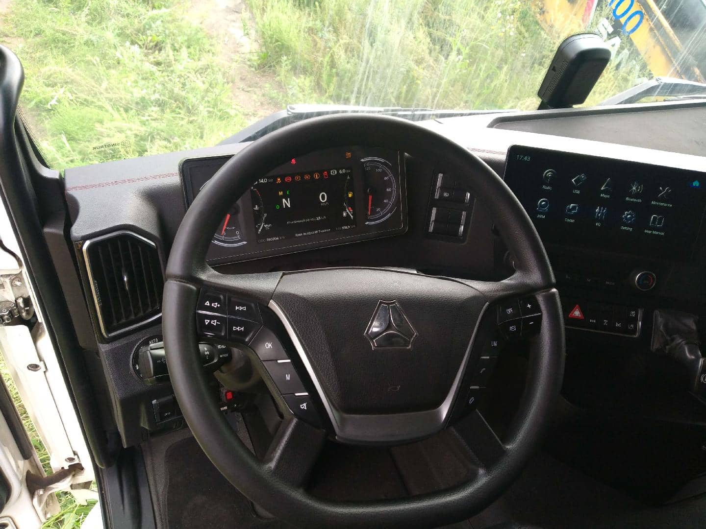 Sitrak С7Н MAX 6×4 ZZ4256V364HE,  390 204 км, 2023 года в лизинг