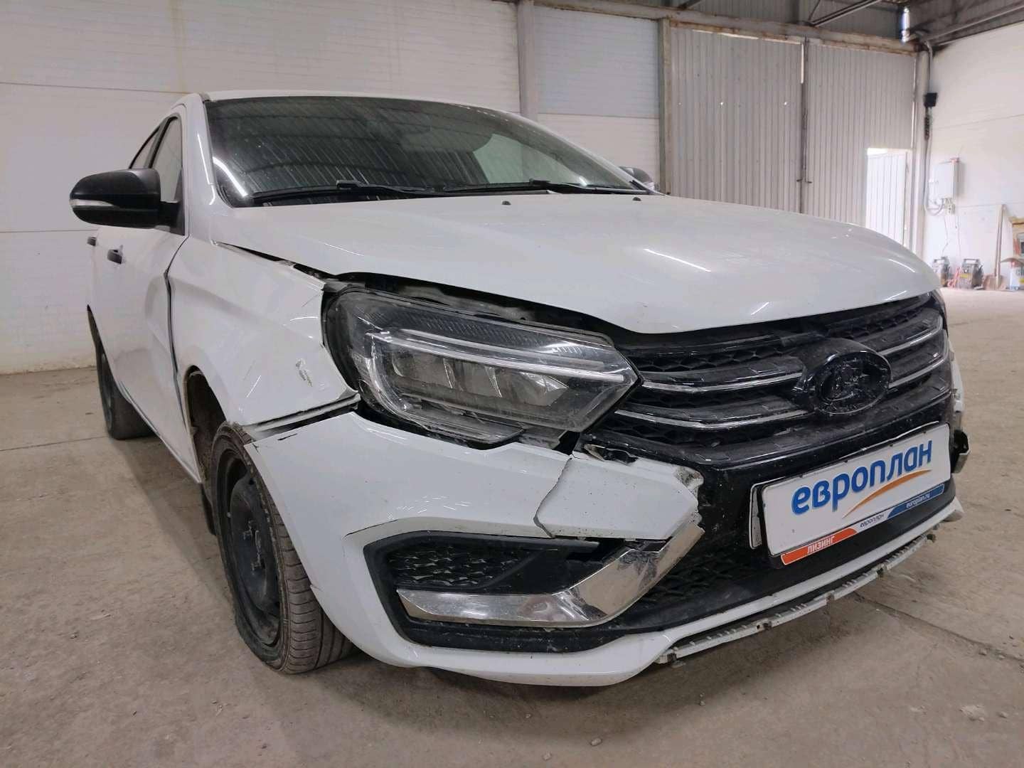 Lada Vesta седан,  102 880 км, 2023 года в лизинг