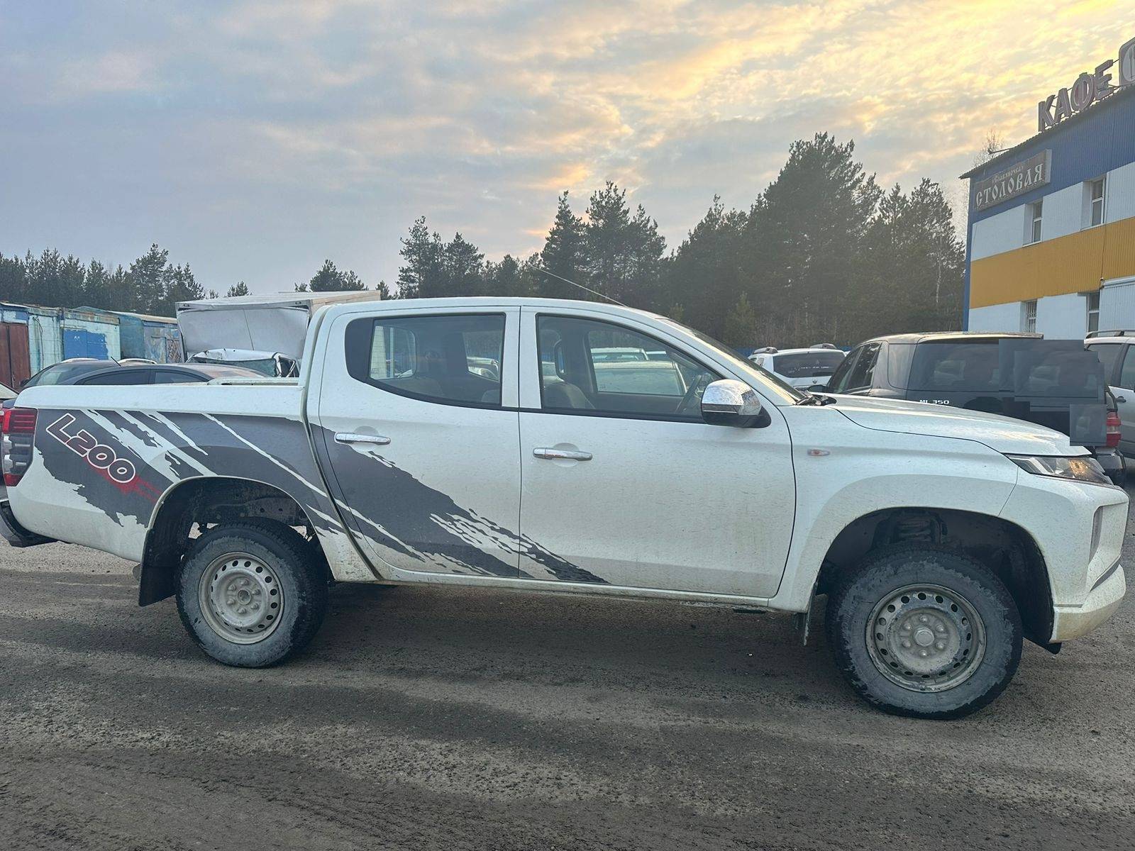 Mitsubishi L200 Лот 000002328