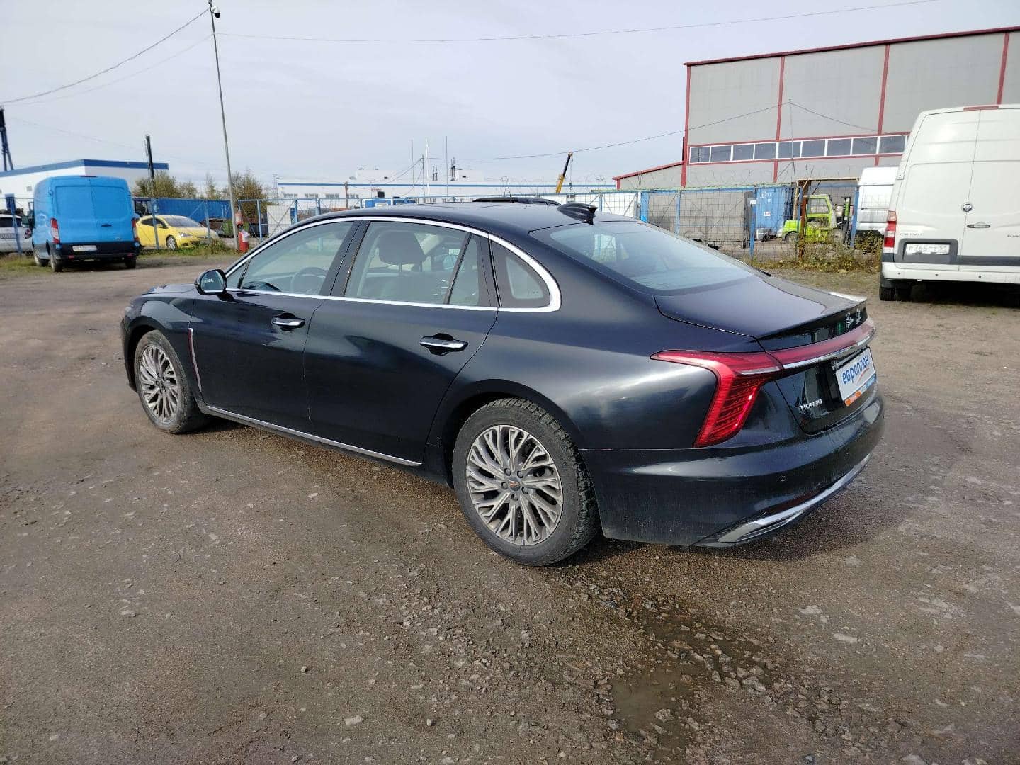 Hongqi H5,  151 466 км, 2024 года в лизинг