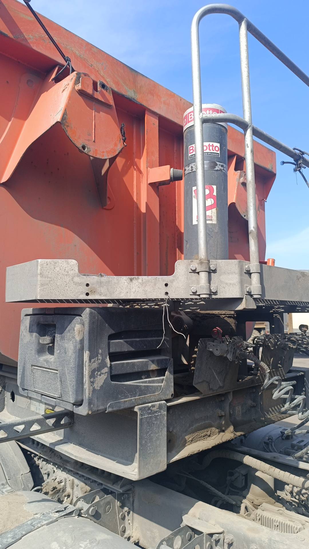 Grunwald Самосвальный TSt 31 (9453-0000010-50), 2022 года в лизинг