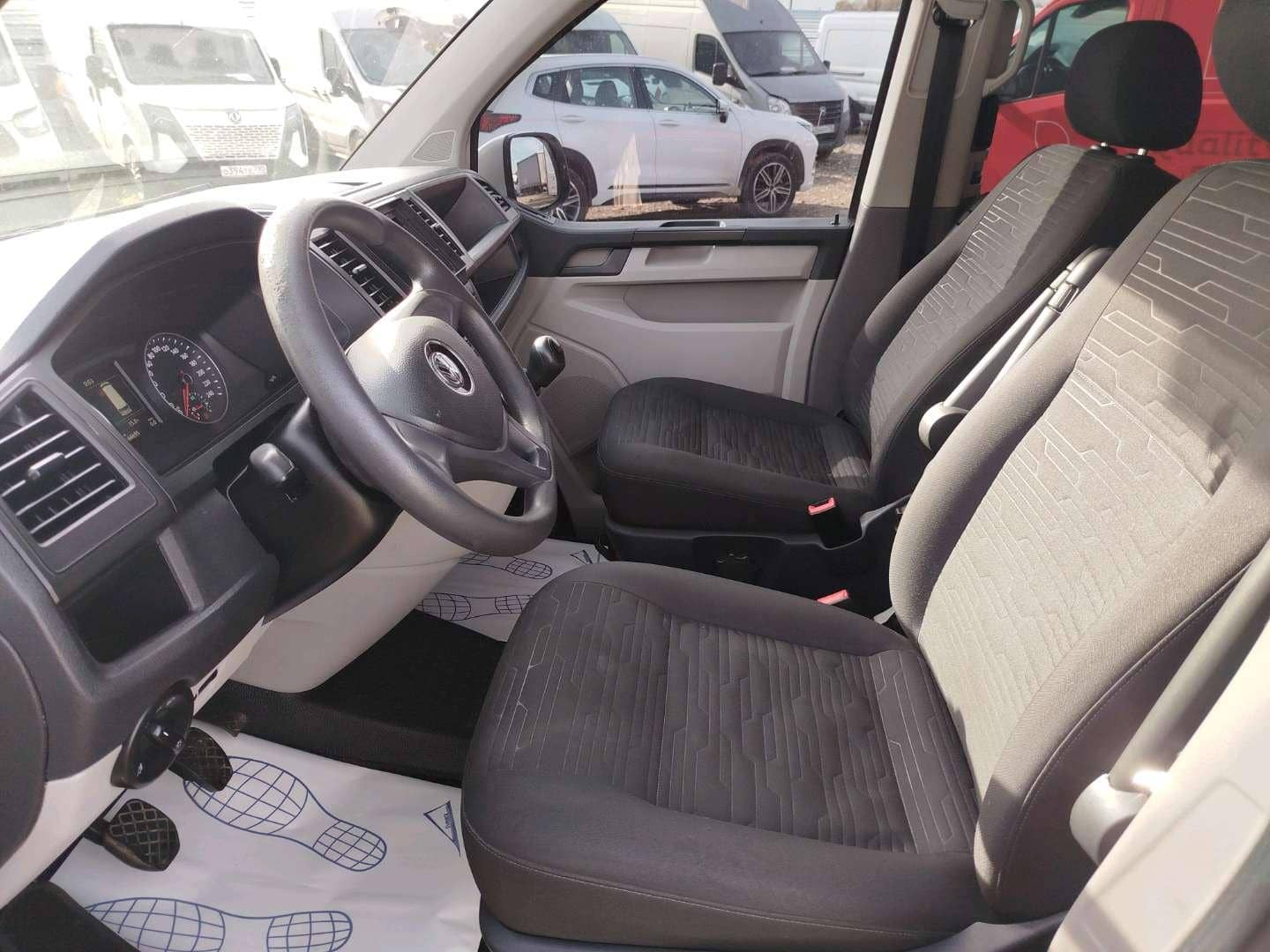 Volkswagen Transporter,  164 693 км, 2019 года в лизинг