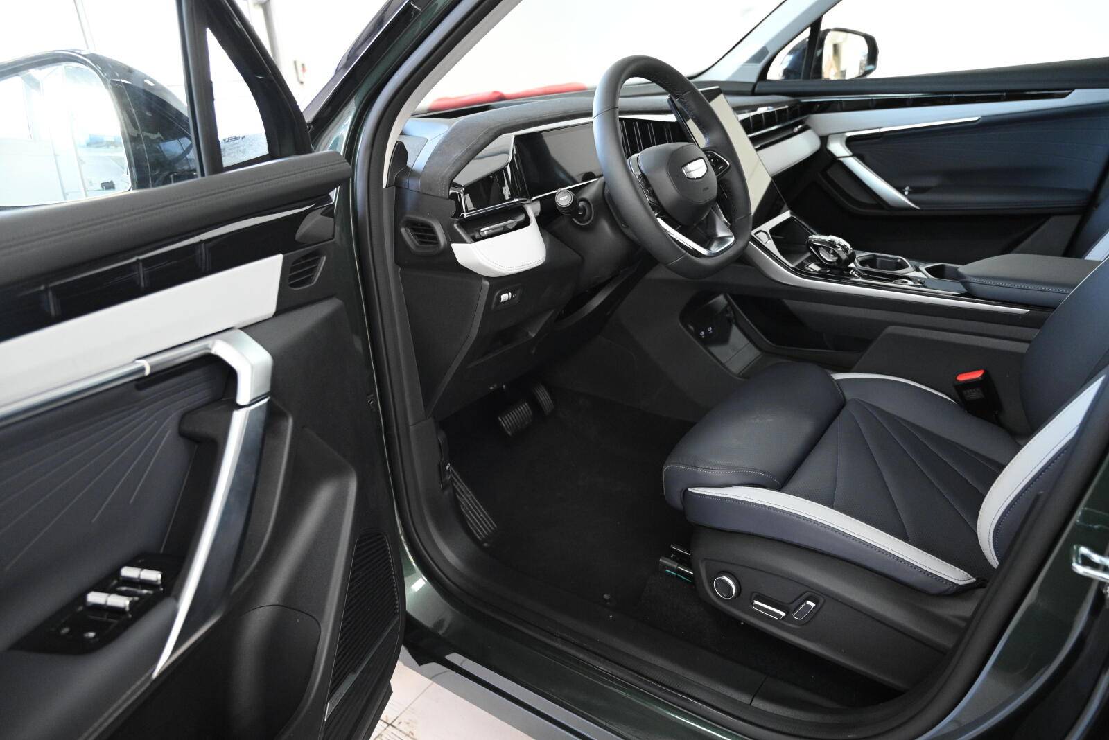 Geely Atlas Flagship Sport 2.0T 7DCT 2WD