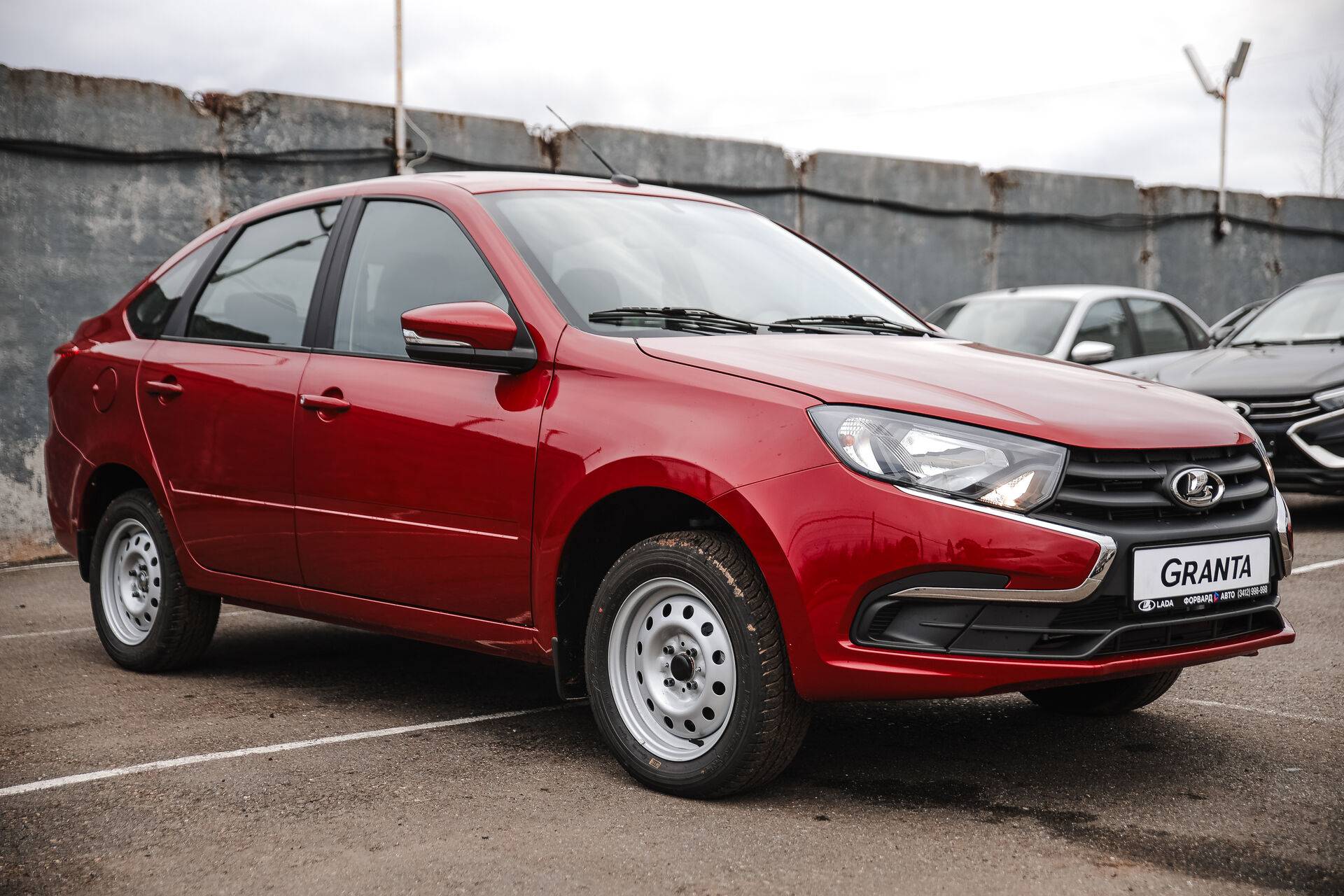 Lada Granta седан Classic 24 Кондиционер 1.6 90hp 5MT