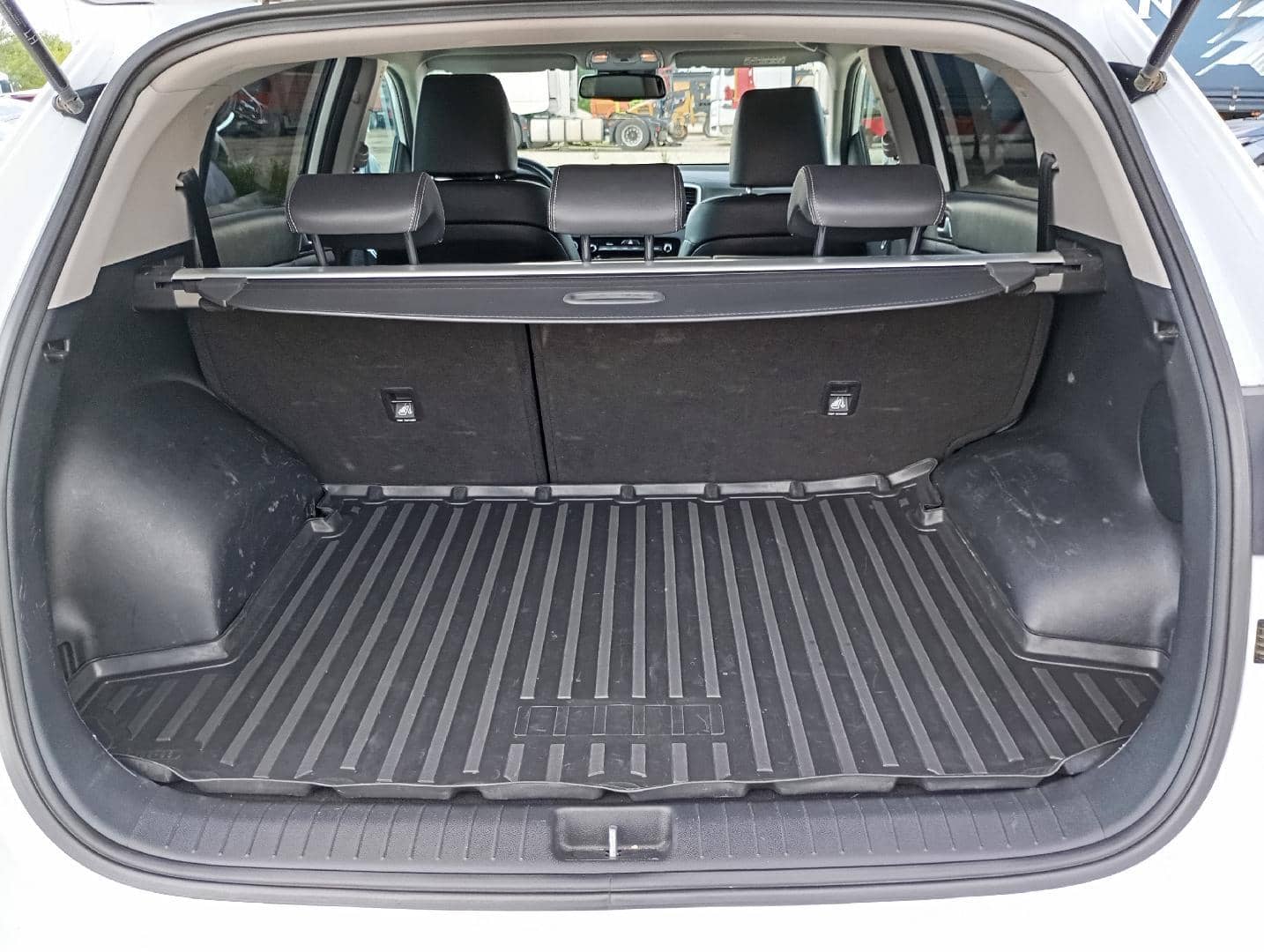 KIA Sportage,  203 490 км, 2021 года в лизинг