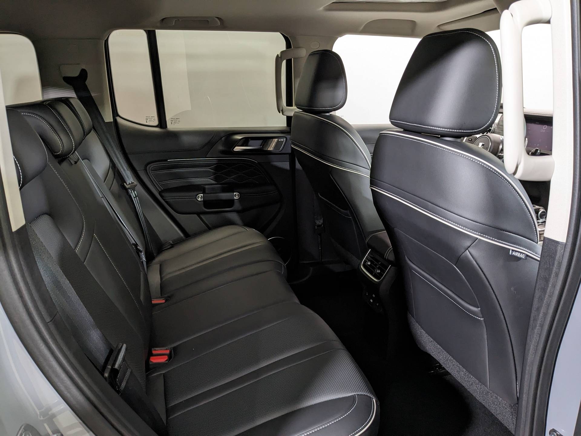 Tank 300 City Premium 2.0 8AT 4WD