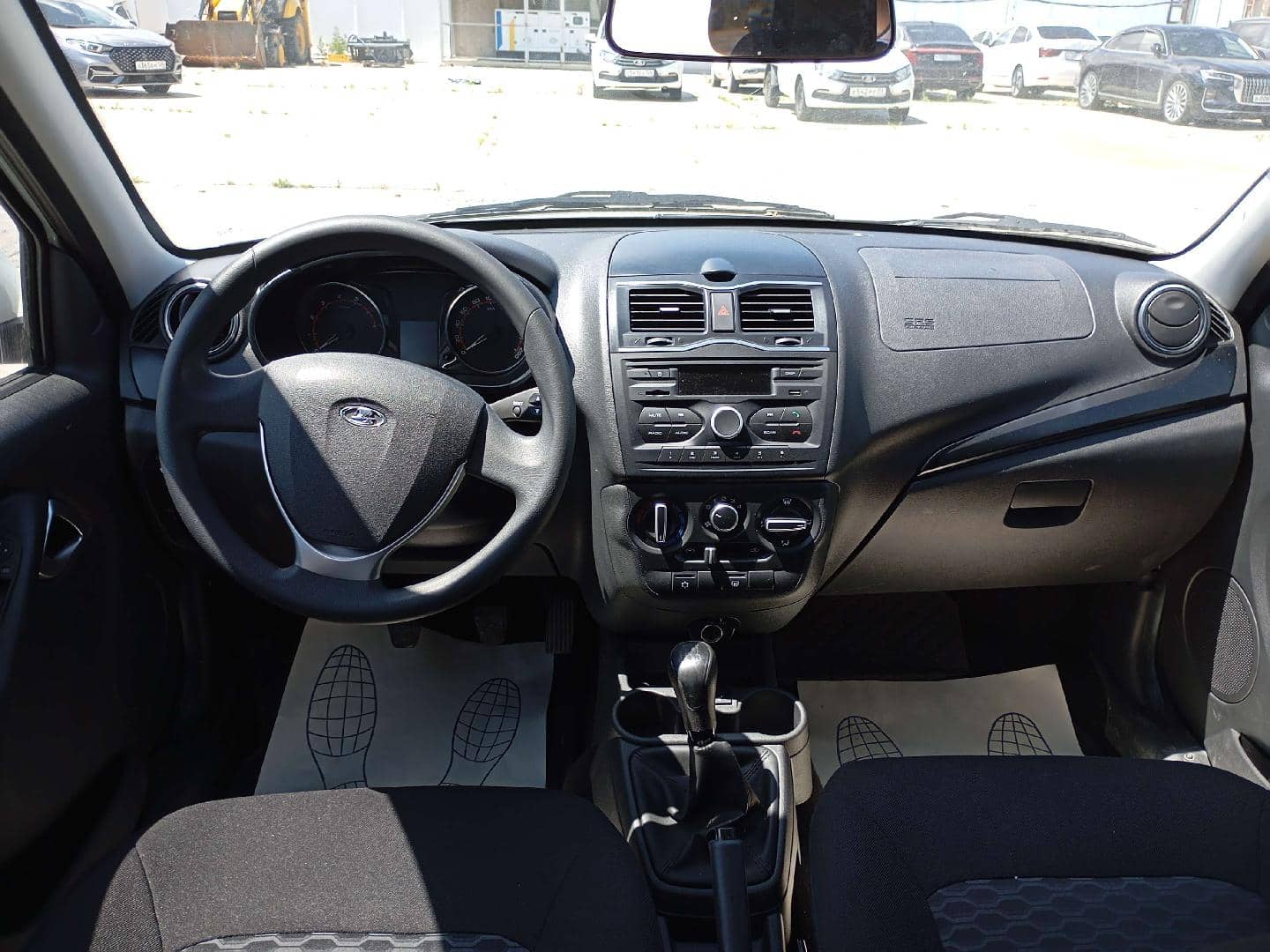 Lada Granta лифтбек,  41 569 км, 2024 года в лизинг
