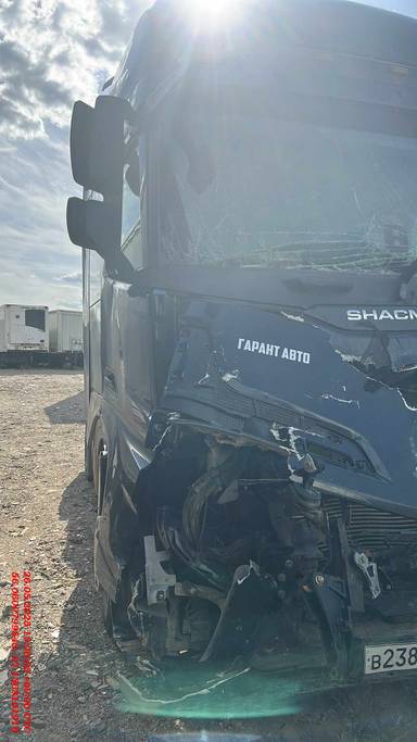 Shacman SX4188YY381