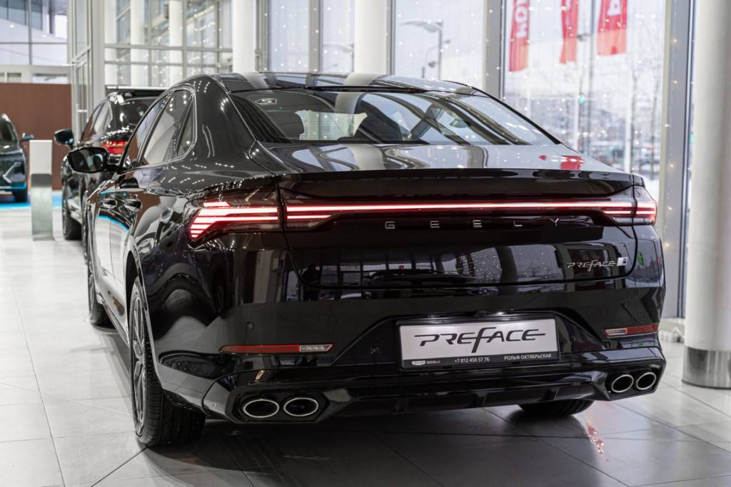 Geely Preface Luxury 2.0T 7DCT