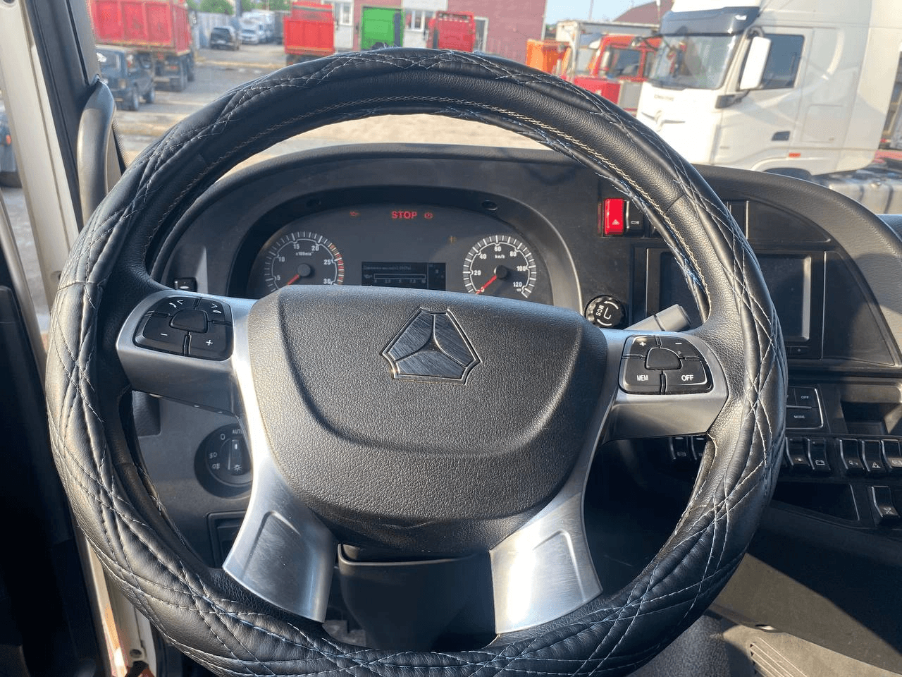 Sitrak ZZ4186V391HE Лот 000007787