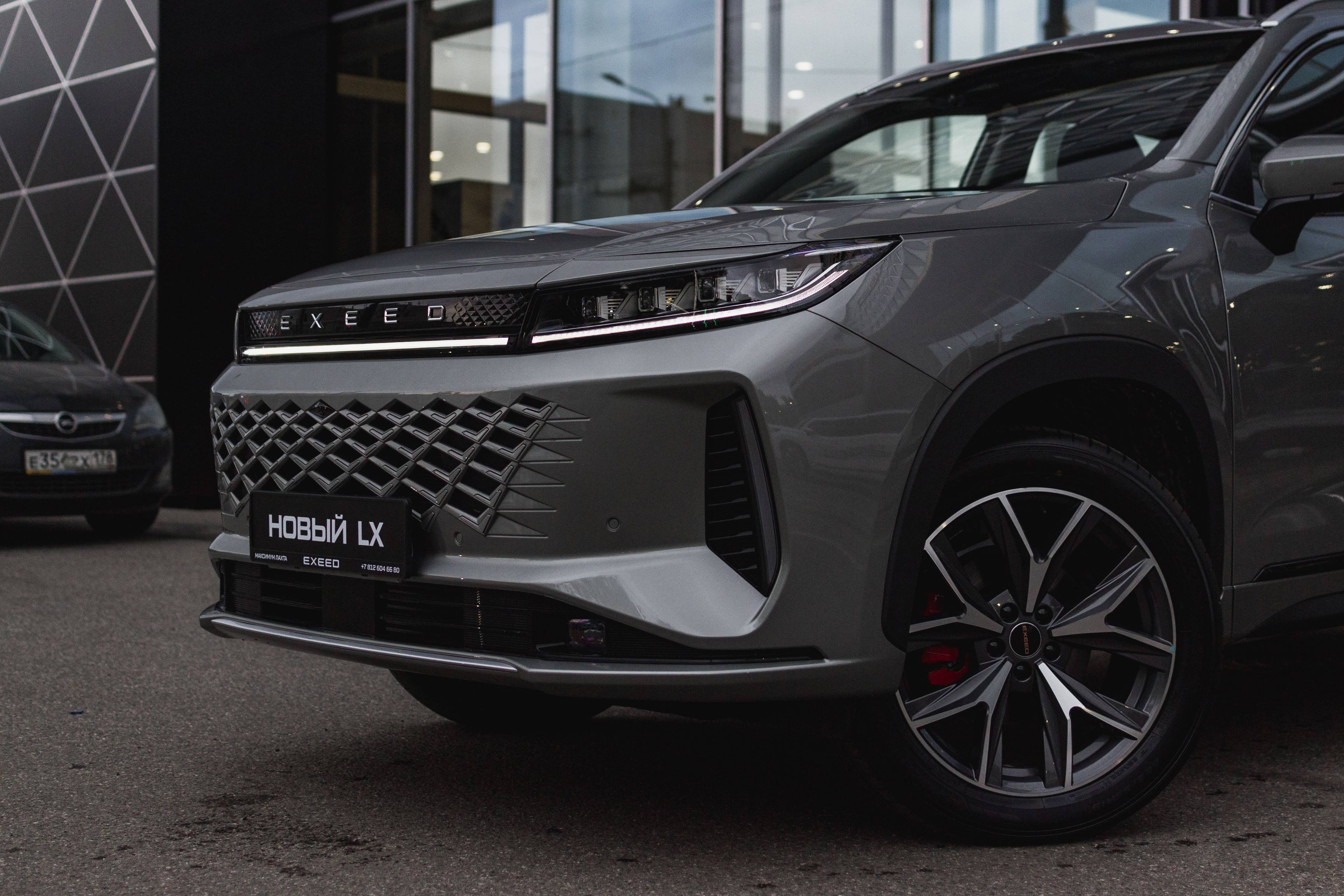 EXEED LX Premium 1.6T 7DCT 4WD