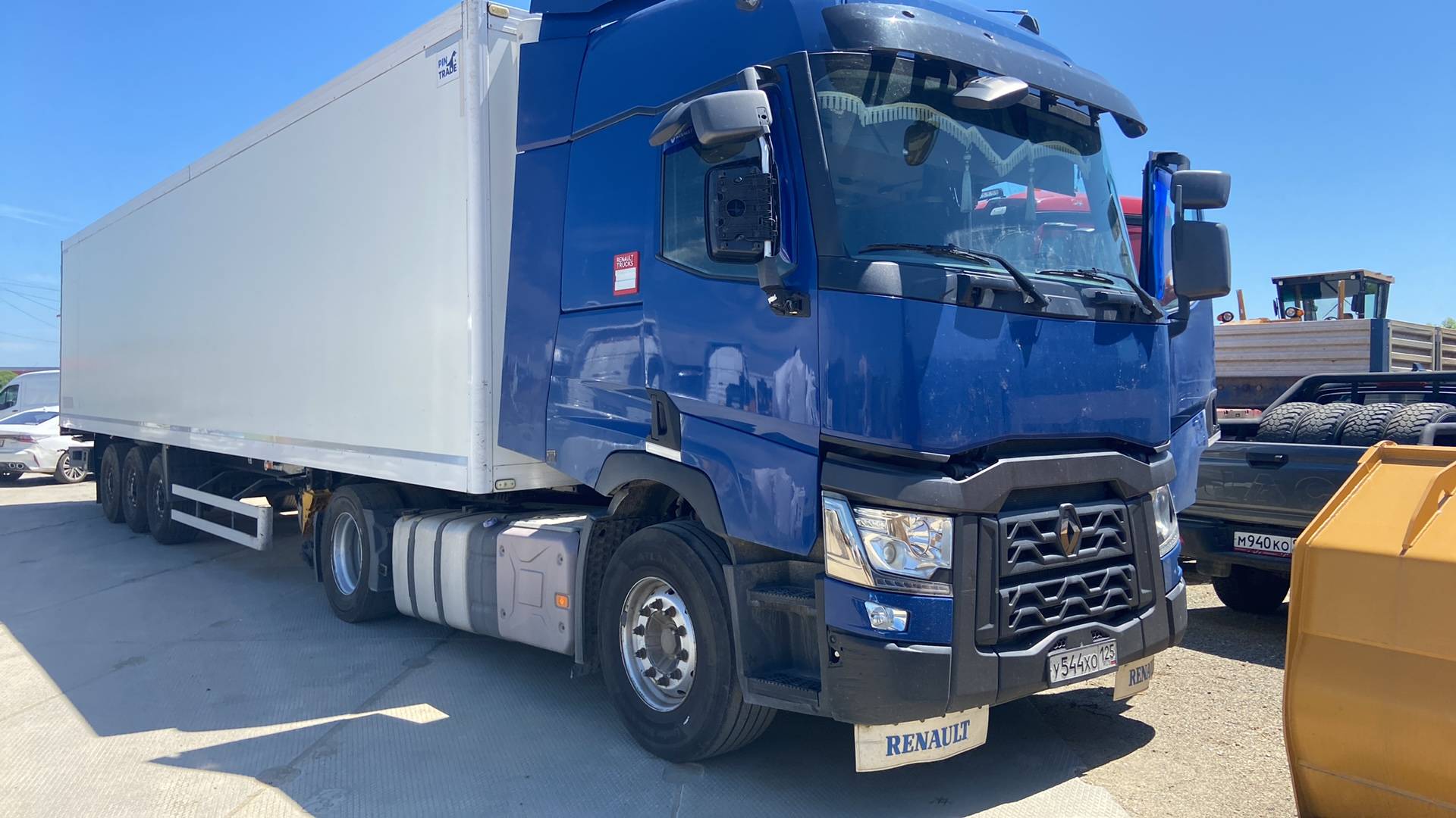 Renault T 460 4X2 (Sleeper Cab)