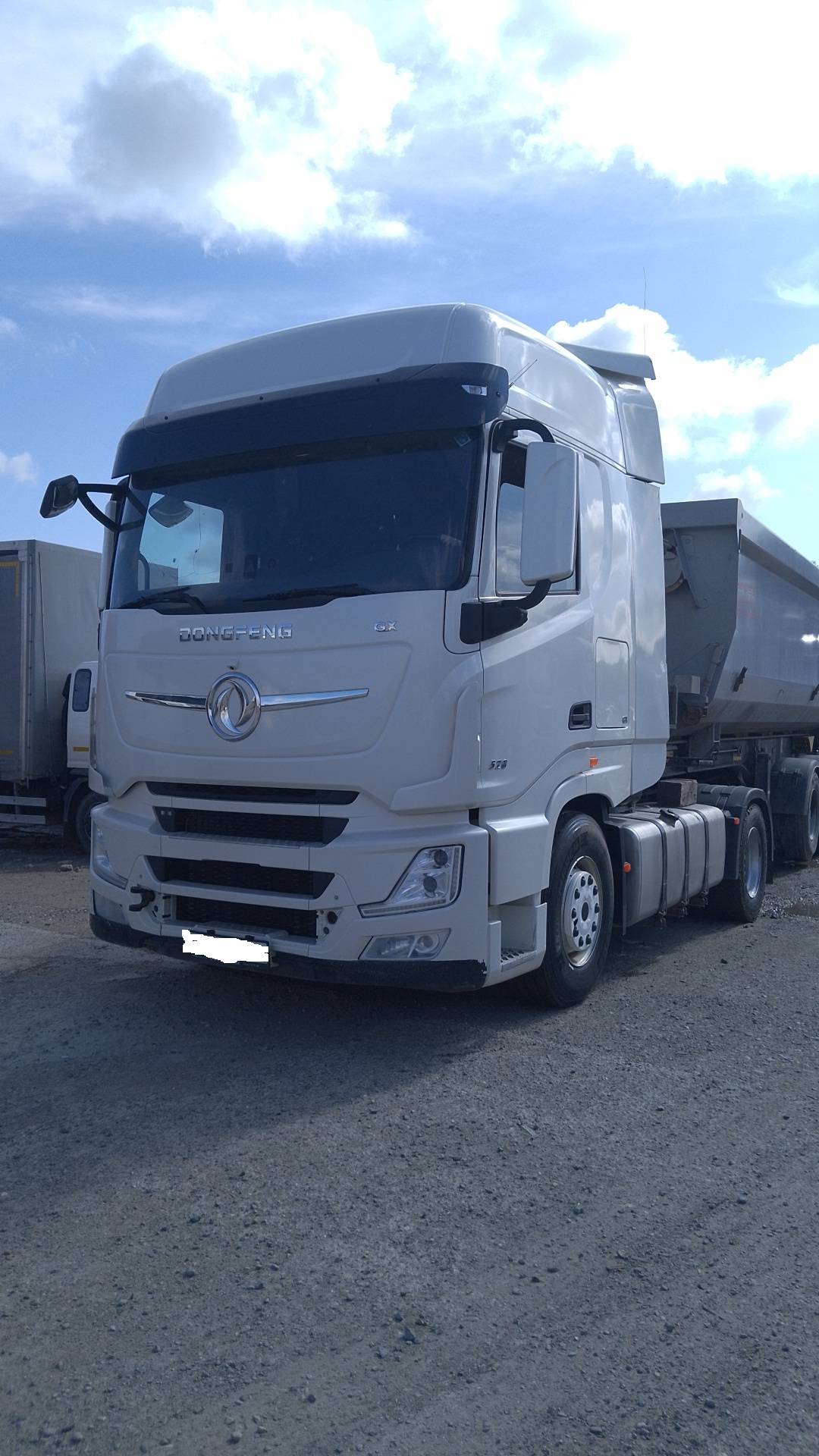 DongFeng DFH4180 4x2,  24 000 км, 2023 года в лизинг