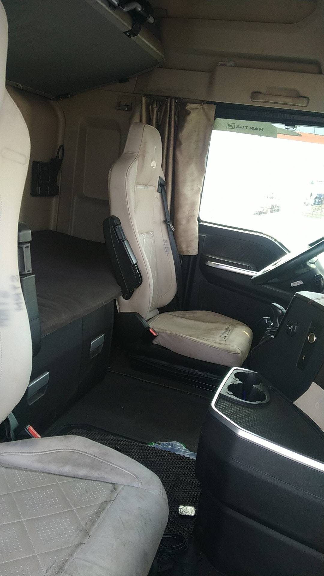 Sitrak С7Н MAX 6×4 ZZ4256V364HE,  455 044 км, 2023 года