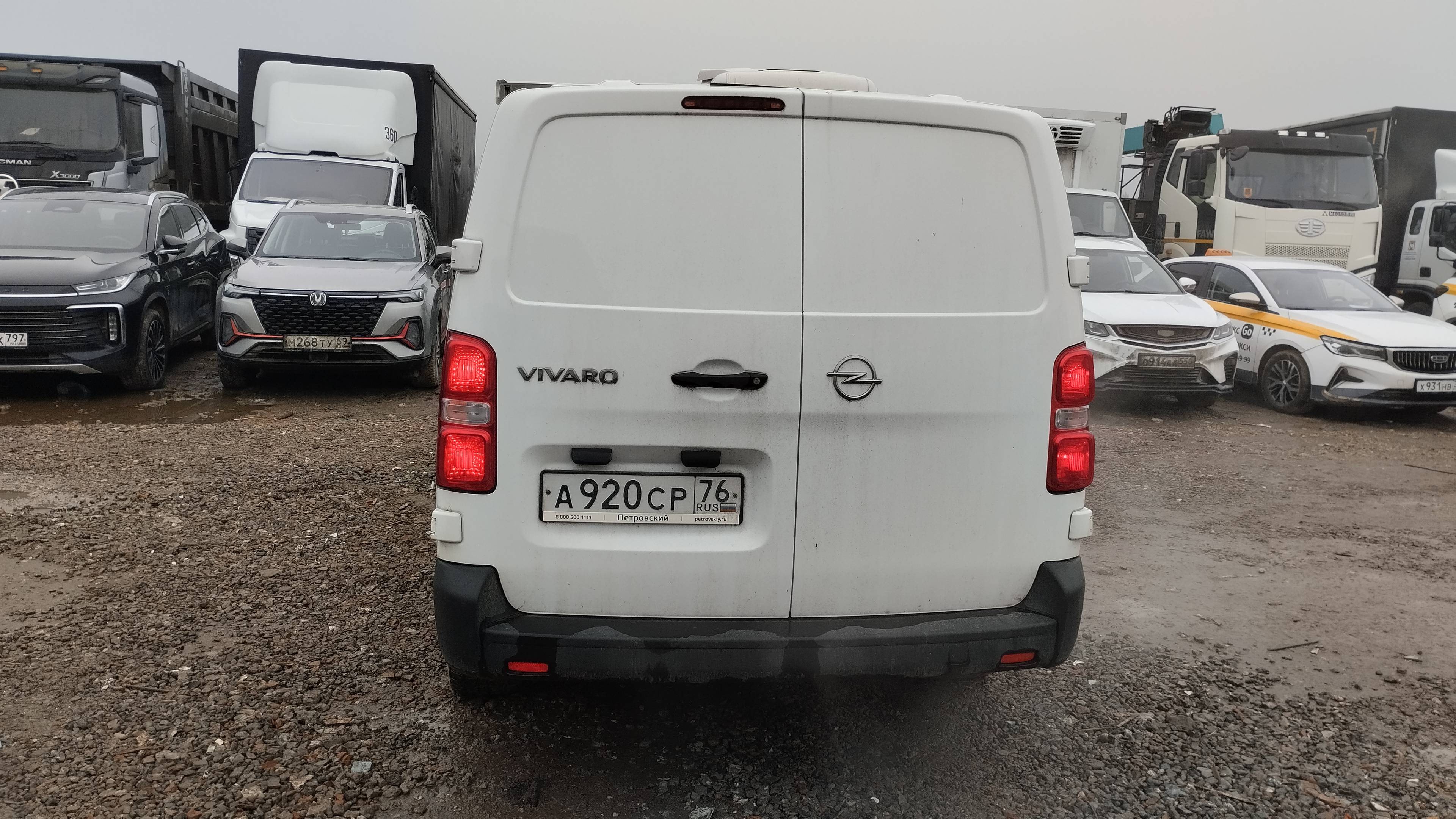 Opel Vivaro,  293 176 км, 2021 года в лизинг
