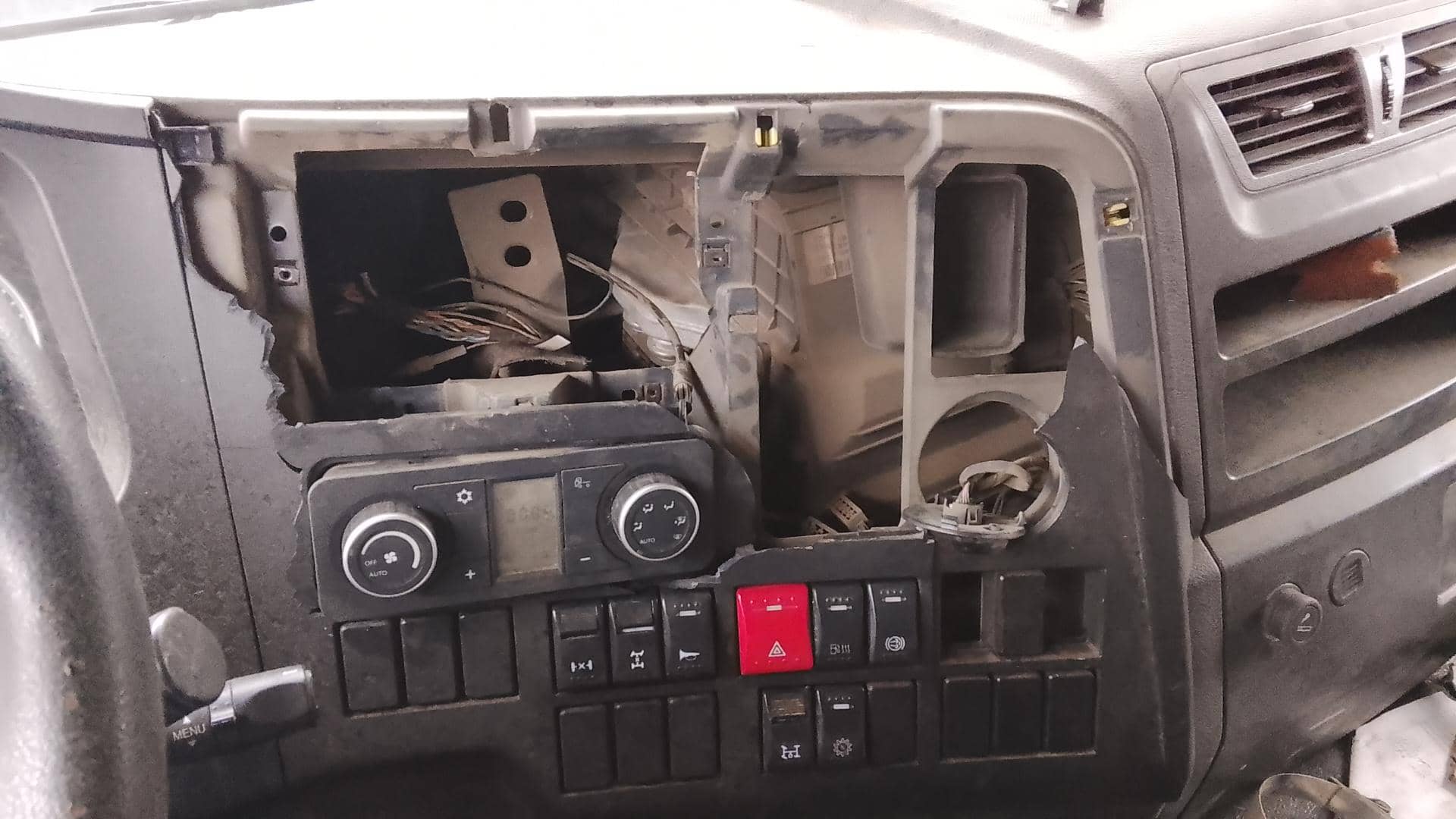 Shacman SX32586V384,  49 519 км, 2022 года в лизинг