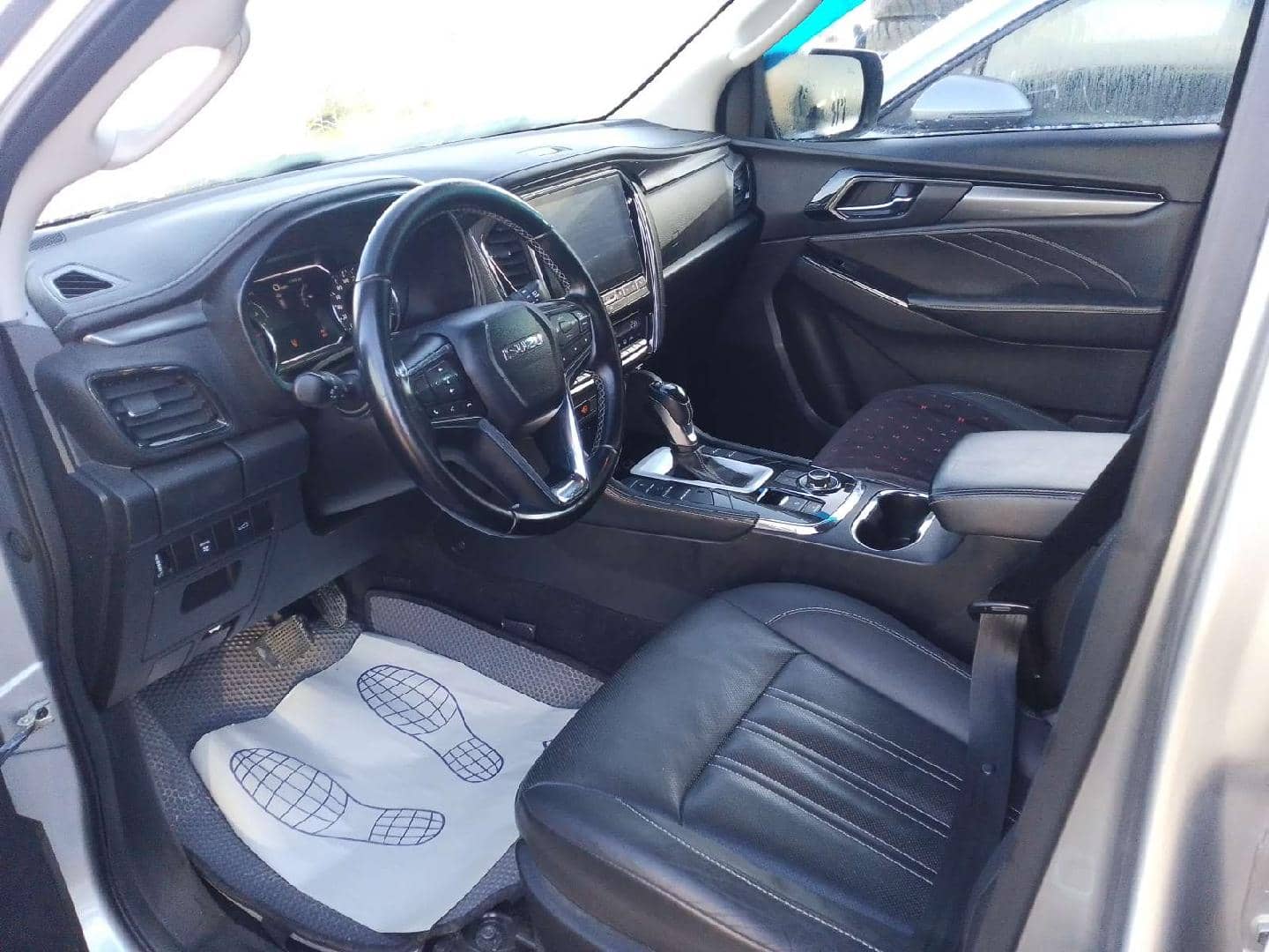 ISUZU MU-X,  104 609 км, 2021 года в лизинг