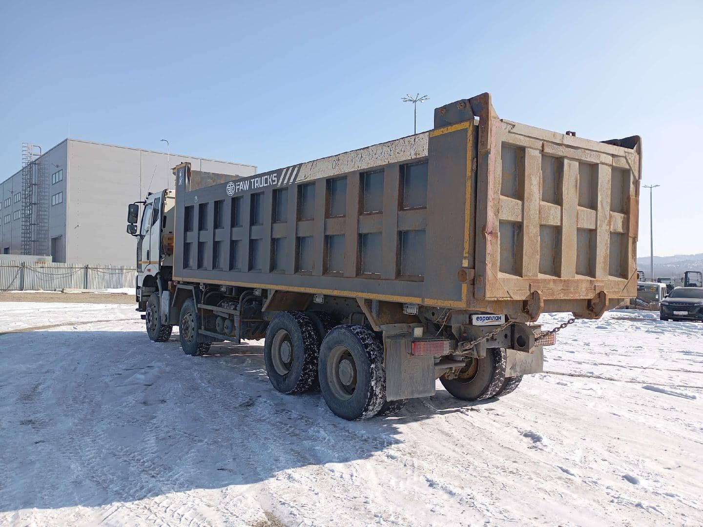 FAW CA3310P66K24T4E5 8х4,  178 626 км, 2021 года в лизинг