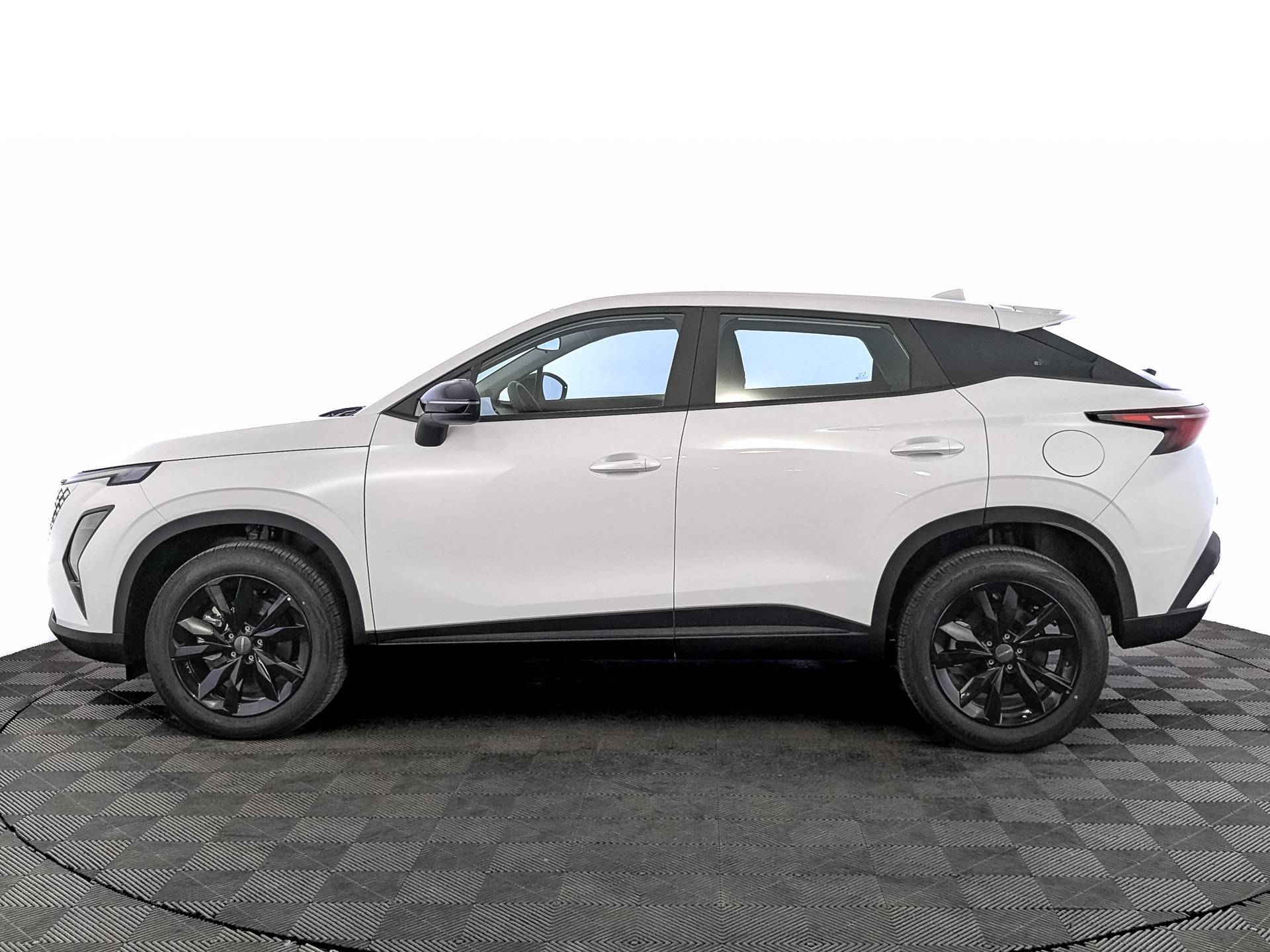 OMODA C5 Drive 1.6 DCT 4WD FL