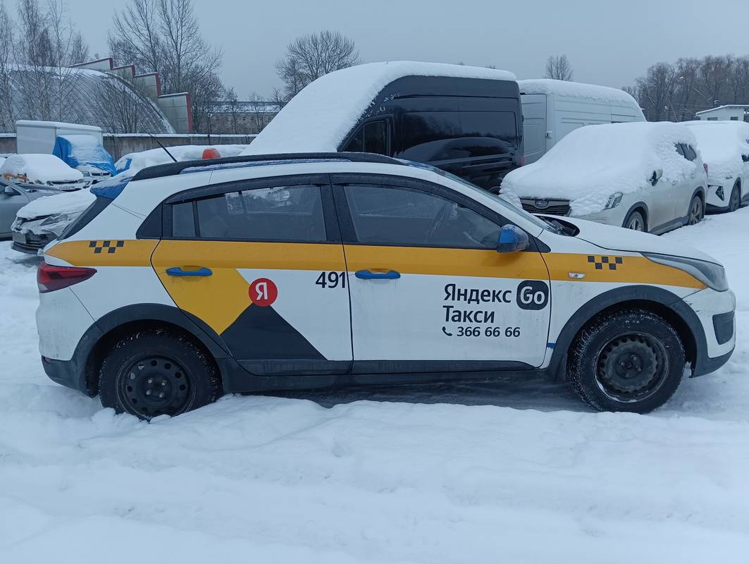 KIA Rio X-Line,  269 208 км, 2019 года в лизинг