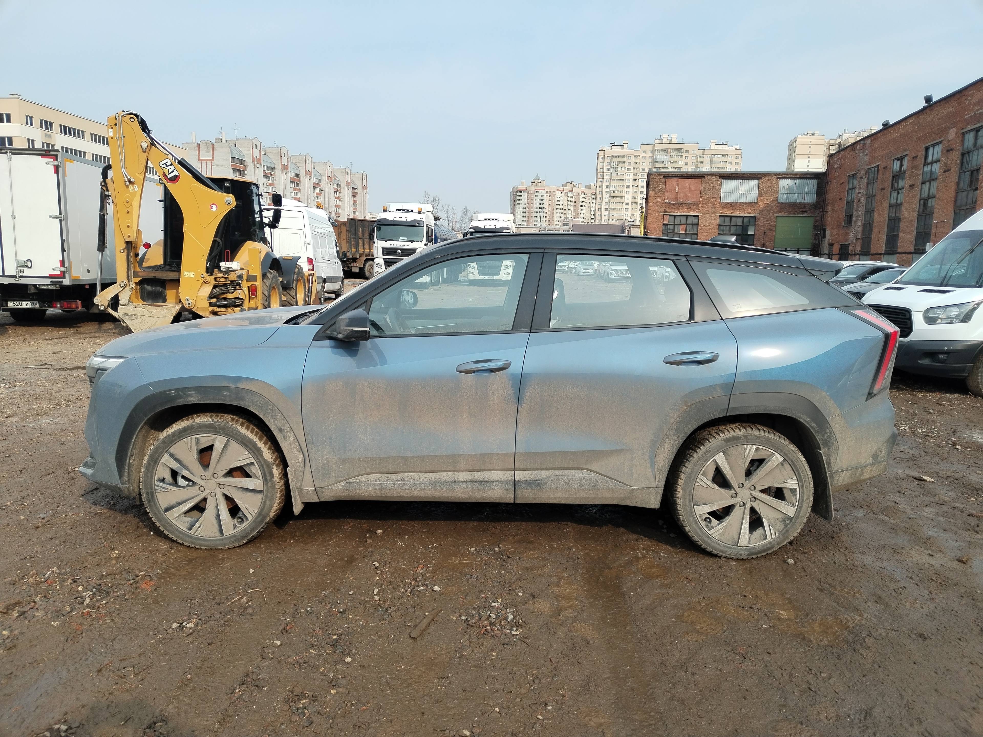 Geely Atlas,  8 844 км, 2024 года в лизинг