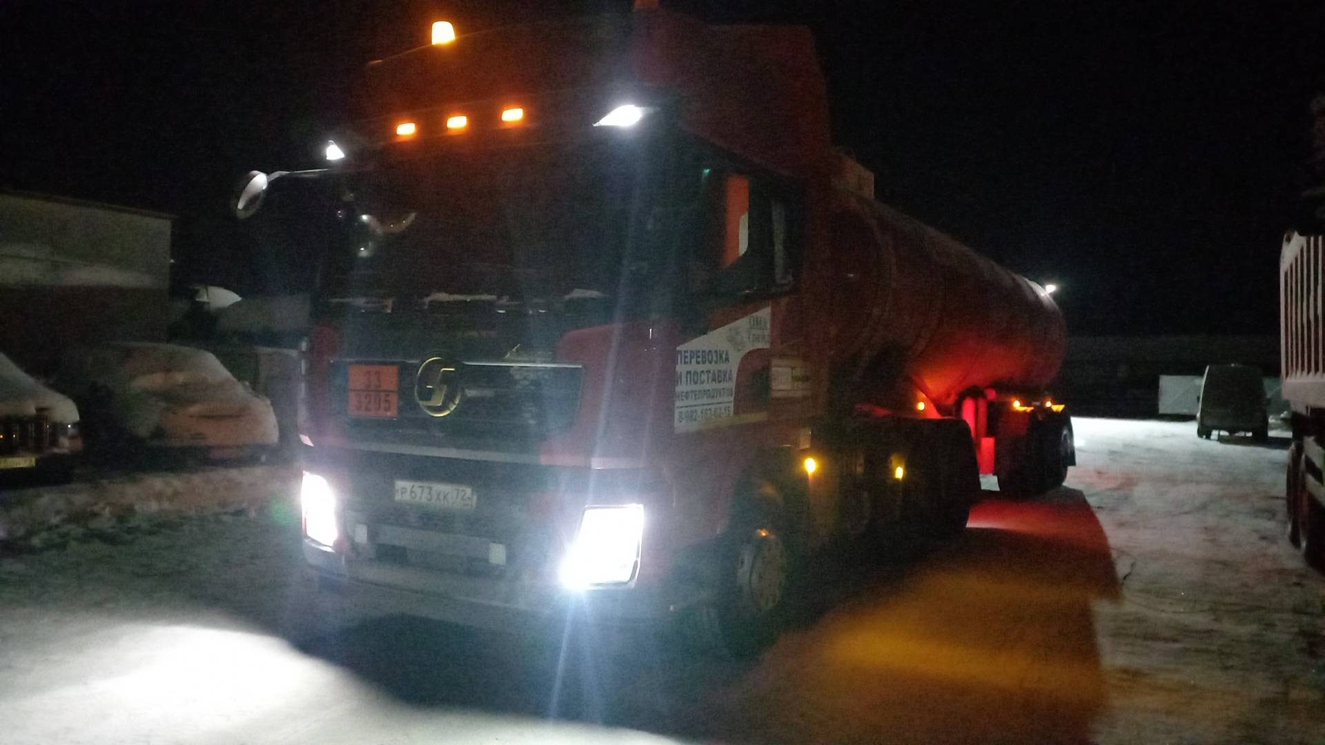 Shacman SX42584V324,  287 856 км, 2022 года в лизинг