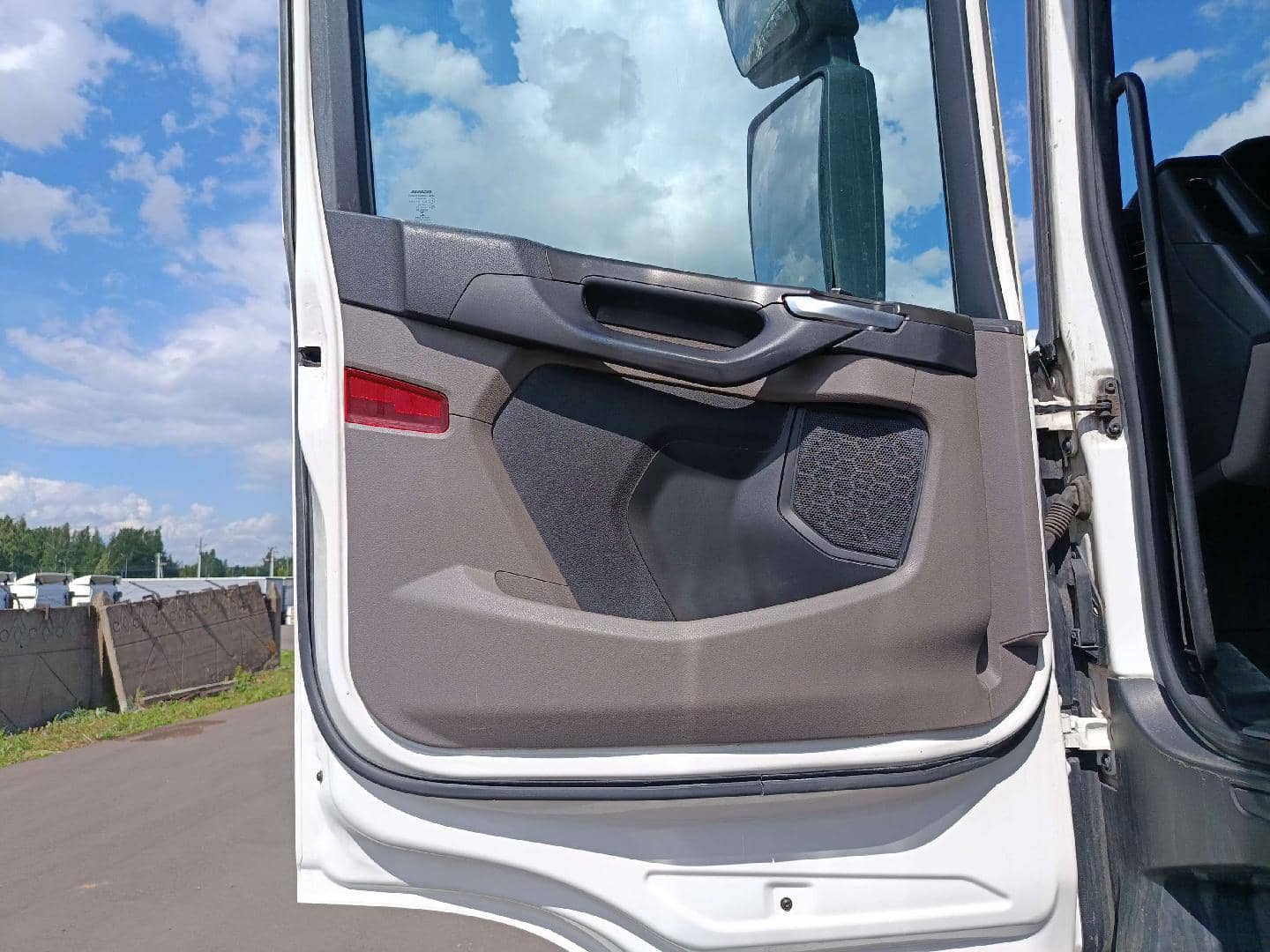 SCANIA R 440 A4x2NA (Highline),  931 642 км, 2019 года в лизинг