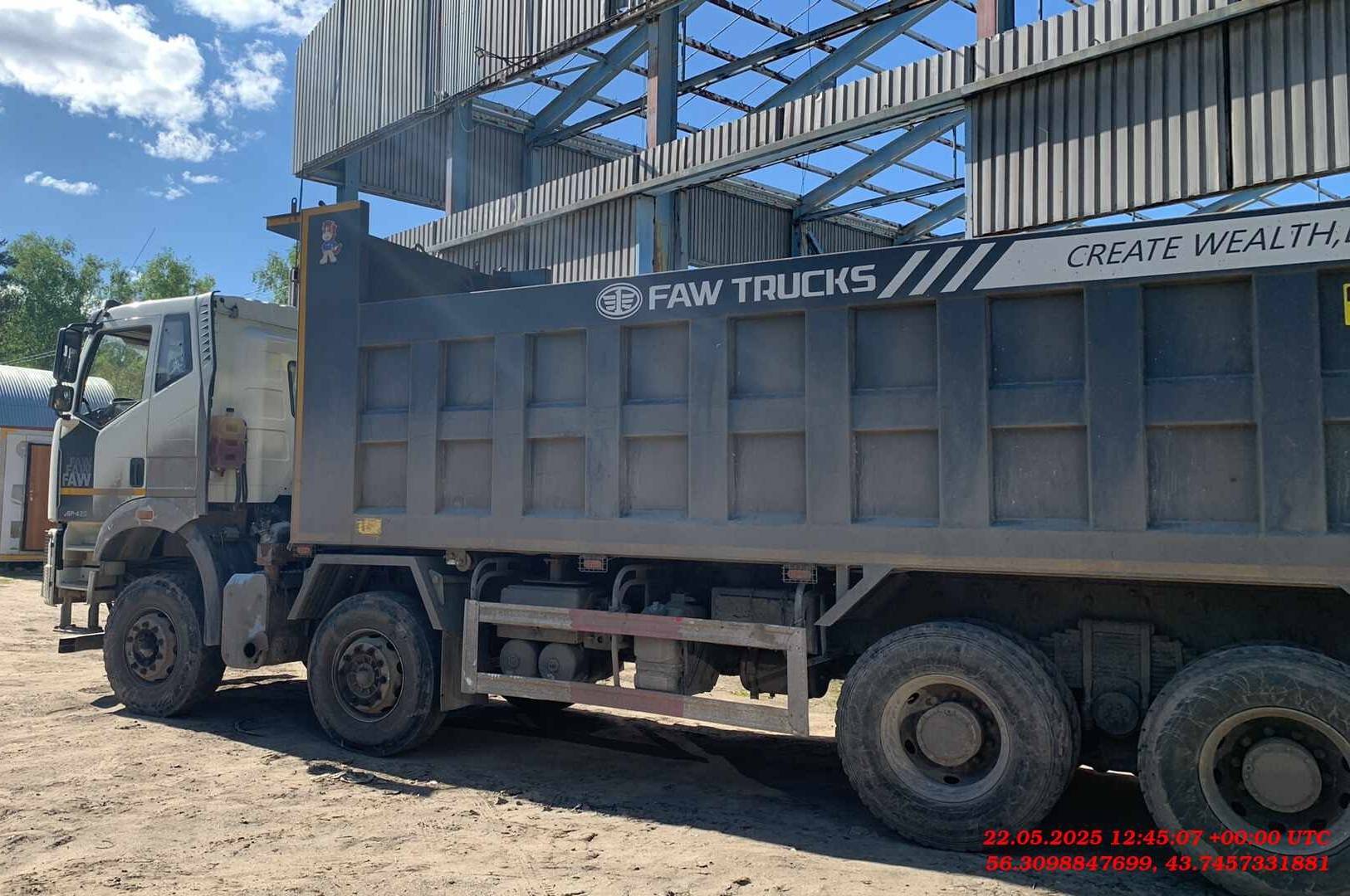 FAW CA3310P66K24T4E5 8х4,  100 750 км, 2022 года в лизинг