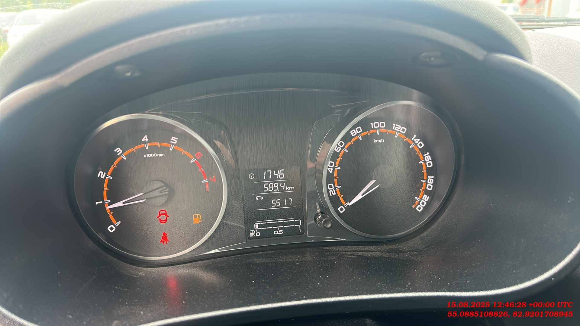 Lada Granta лифтбек,  5 517 км, 2024 года в лизинг