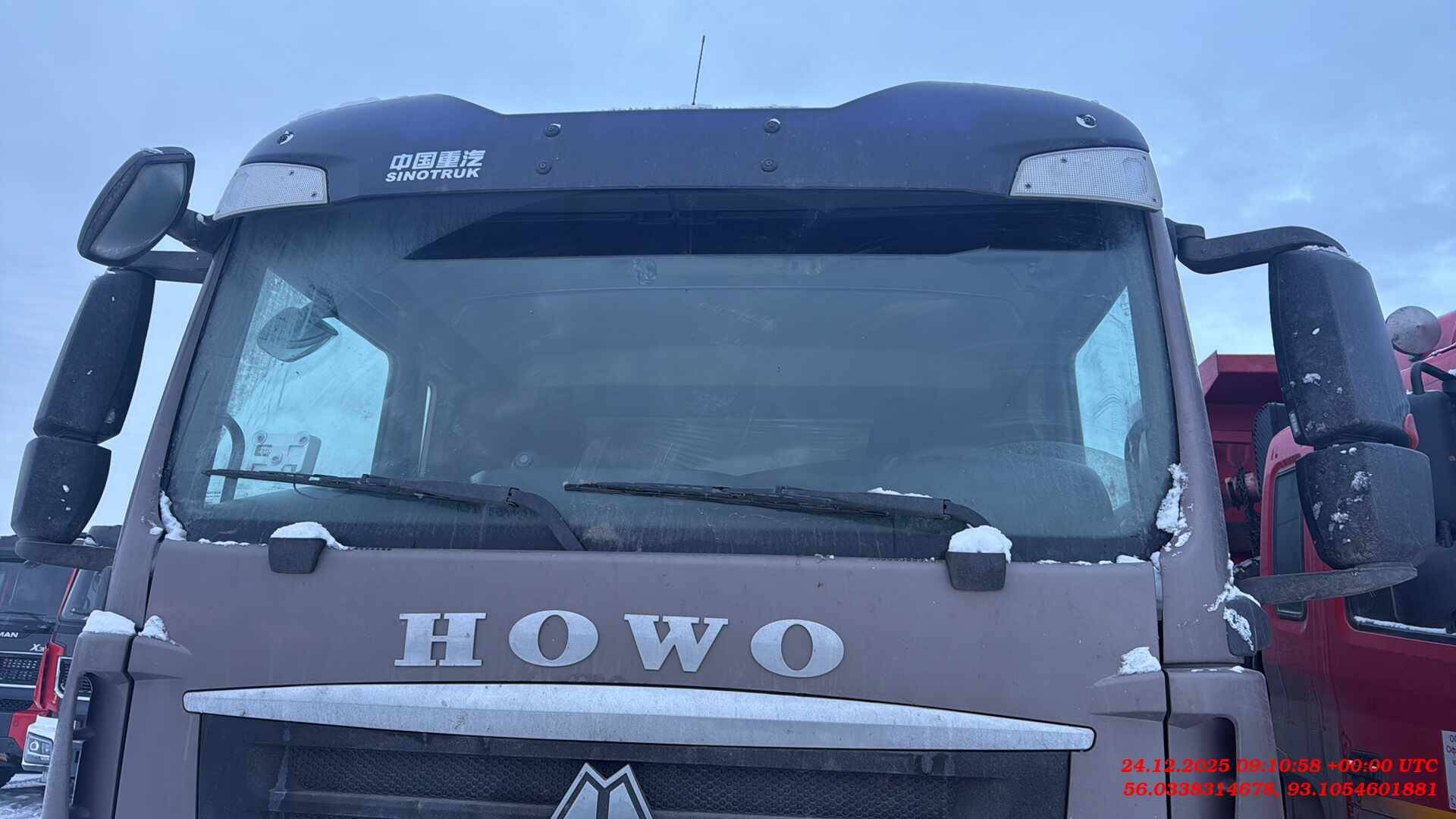 HOWO ZZ3317V386GE1 8х4,  120 415 км, 2023 года в лизинг