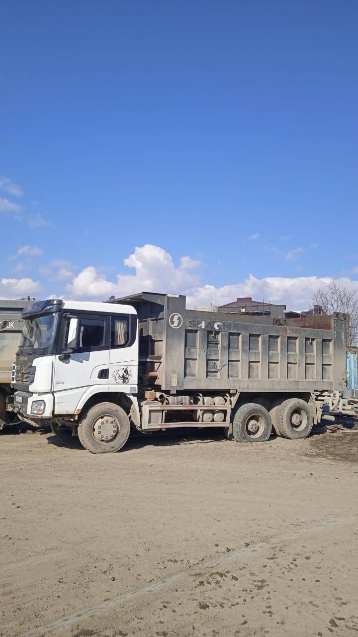 Shacman SX32586T384C