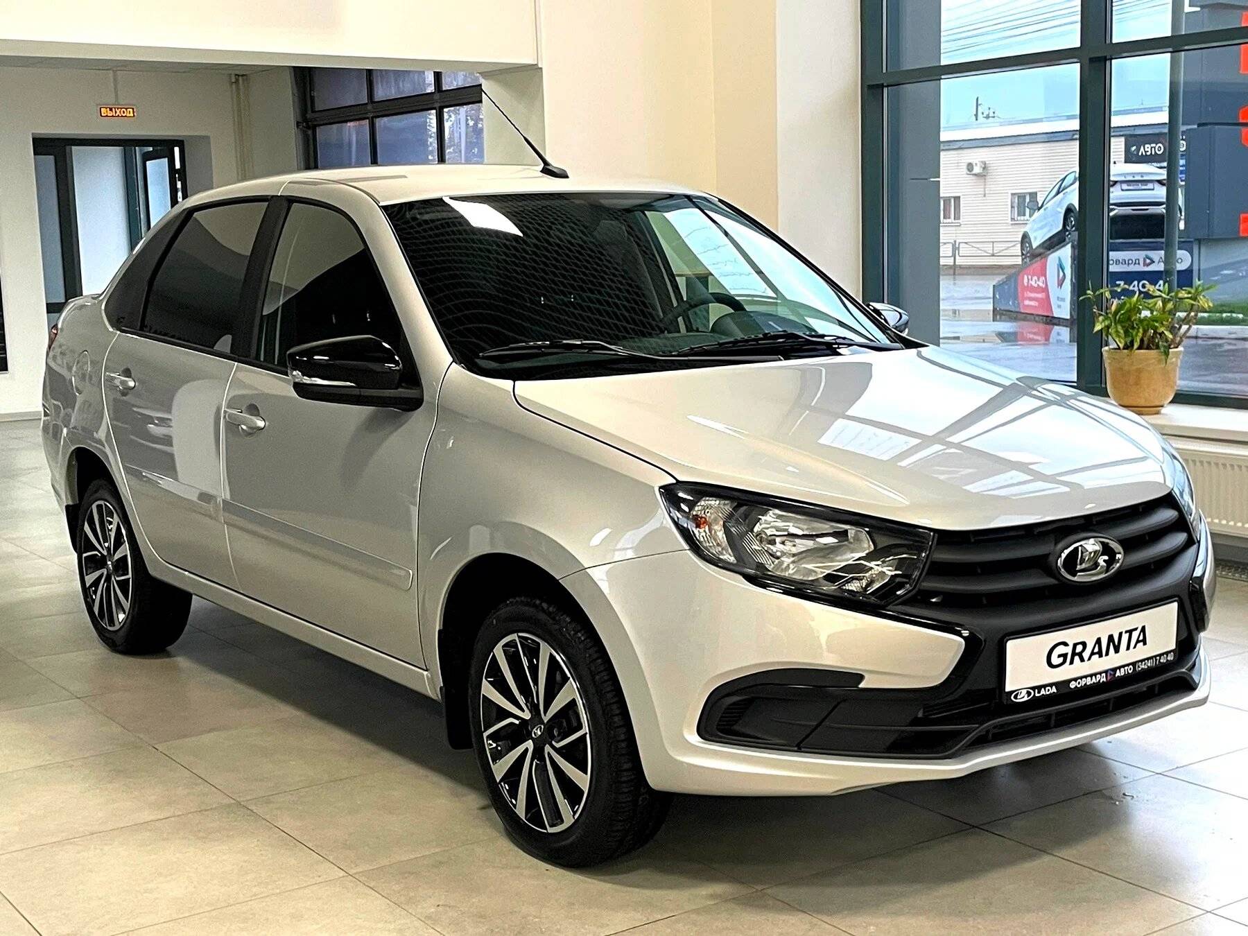 Lada Granta седан #КЛАБ 24 1.6 90 л.с. МТ (#CLUB 24)