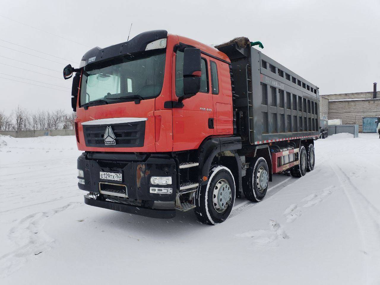 HOWO ZZ3317V386GE1 8х4